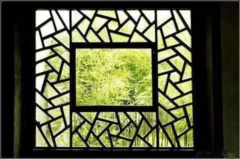 每一種風(fēng)格的門窗,都有屬于那個時代的獨(dú)特